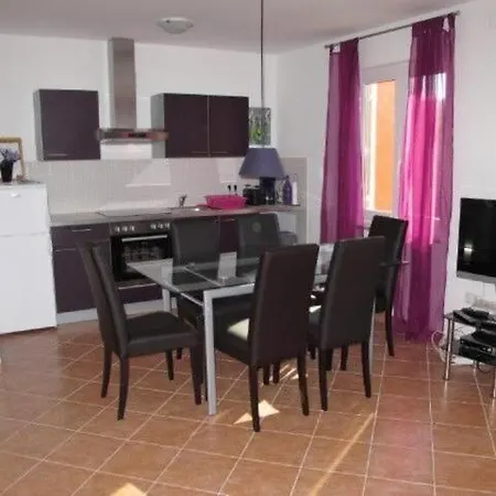 Ivan Apartment Silo (Krk)