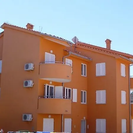 Ivan Apartment *